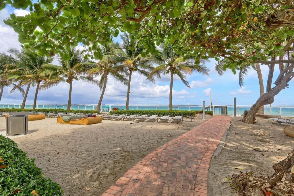 3001 S Ocean Drive - Photo 13