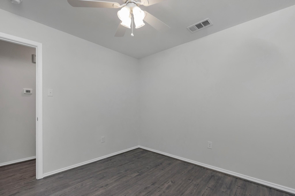 8112 Arbor Avenue - Photo 22