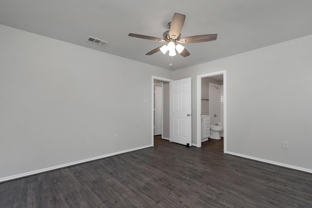 8112 Arbor Avenue - Photo 12