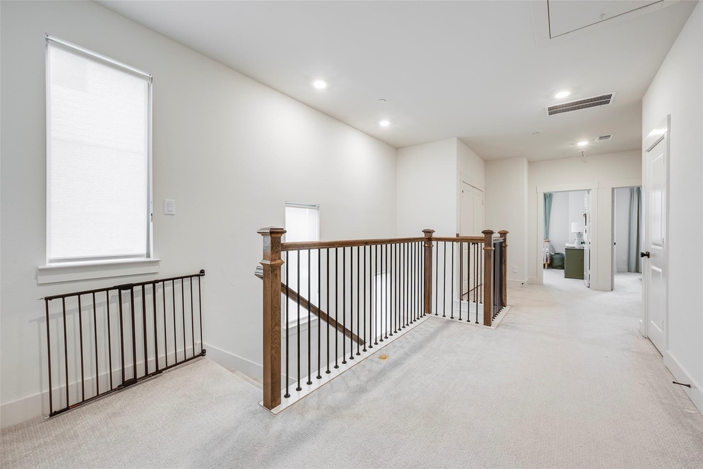 2618 La Cala Drive - Photo 11