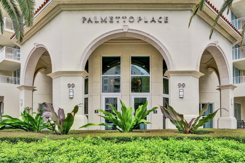 99 Se Mizner Boulevard - Photo 2