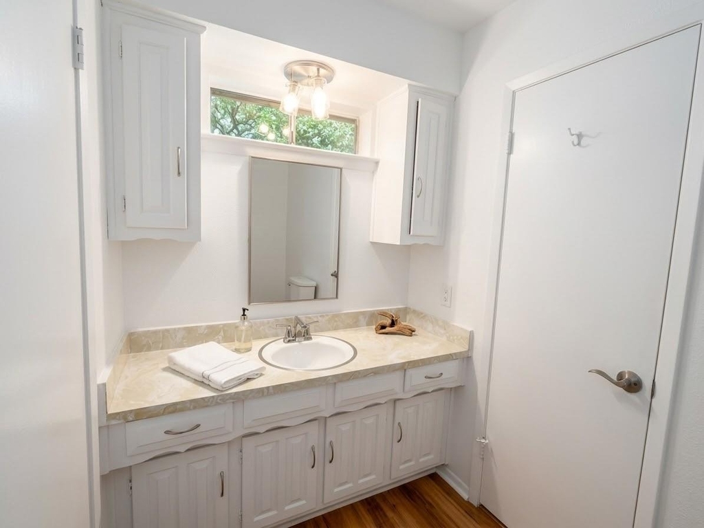 506 N Royal Oak Drive - Photo 12