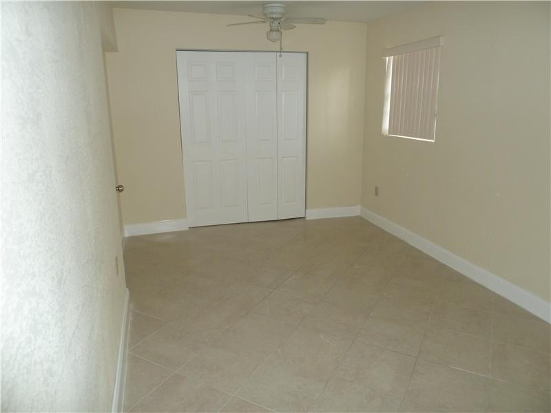 9616 Nw 26th Place - Photo 8