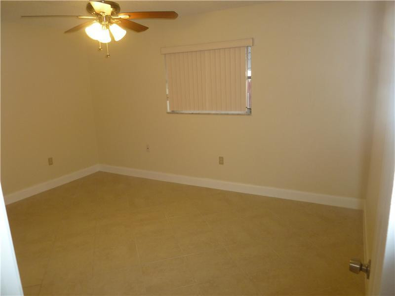 9616 Nw 26th Place - Photo 10