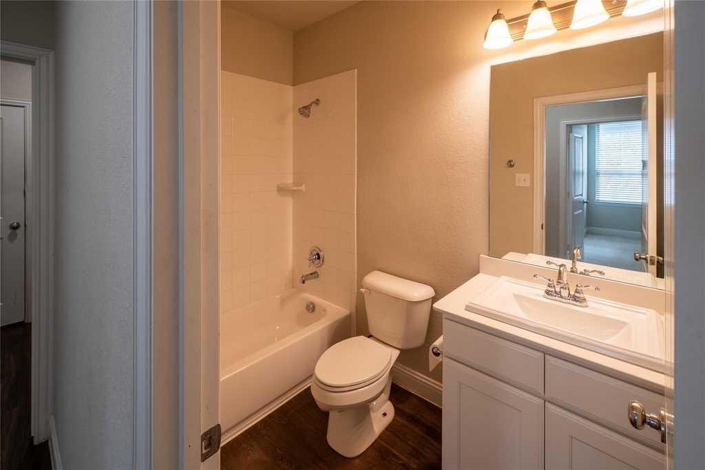 1004 Alexa Drive - Photo 22