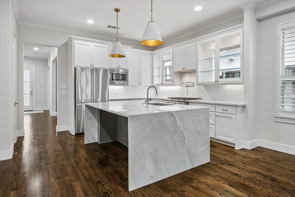 5434 Martel Avenue - Photo 9