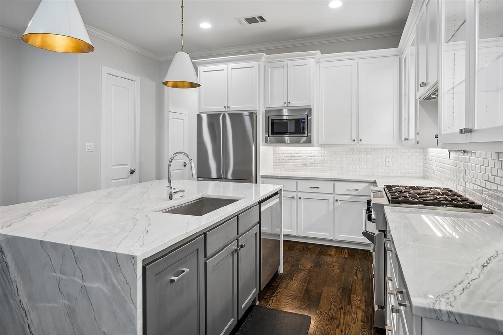 5434 Martel Avenue - Photo 7