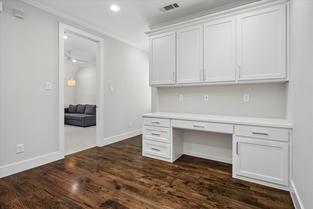 5434 Martel Avenue - Photo 12