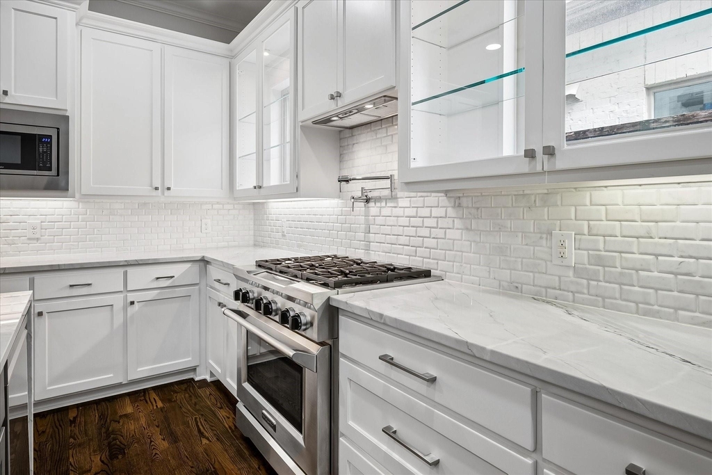 5434 Martel Avenue - Photo 8