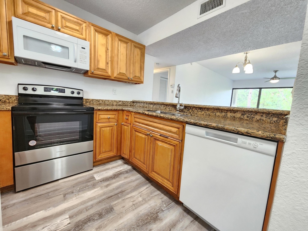 1461 Windorah Way - Photo 4