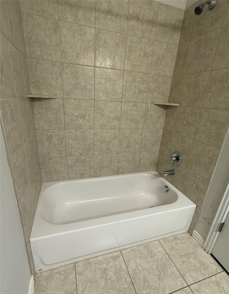 5709 Centeridge Lane - Photo 13