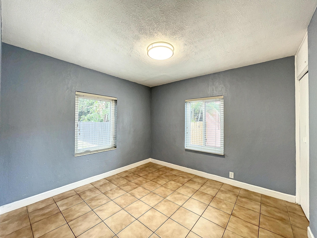 2649 Johnson Street - Photo 31