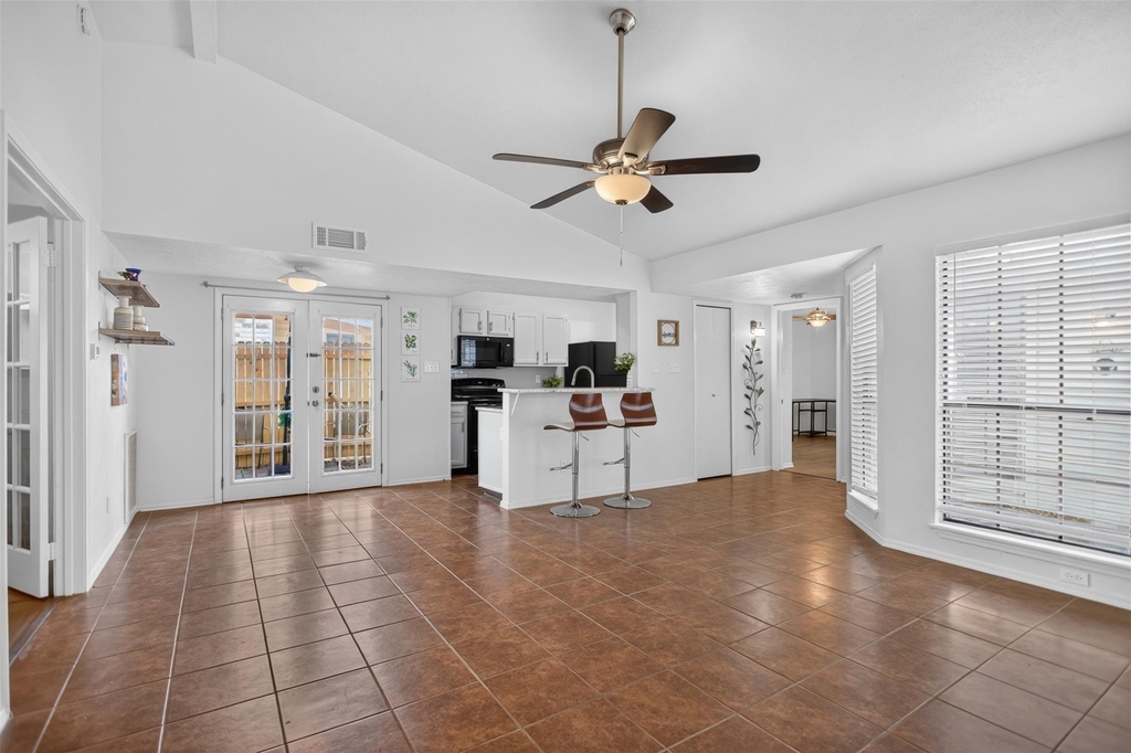 303 Liberty Place - Photo 1