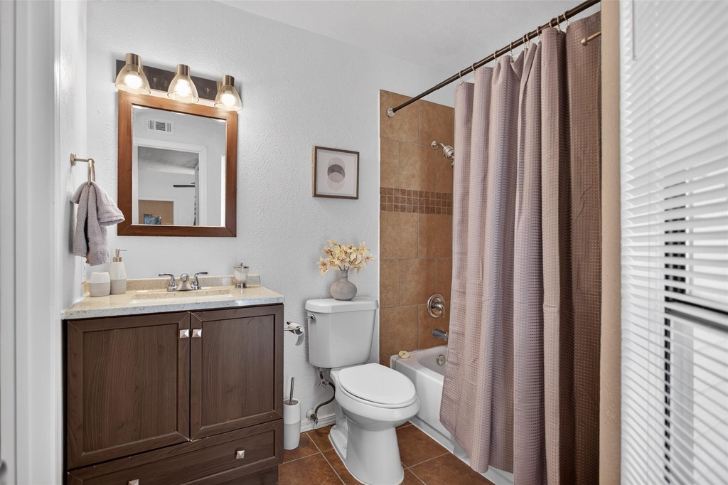 303 Liberty Place - Photo 11
