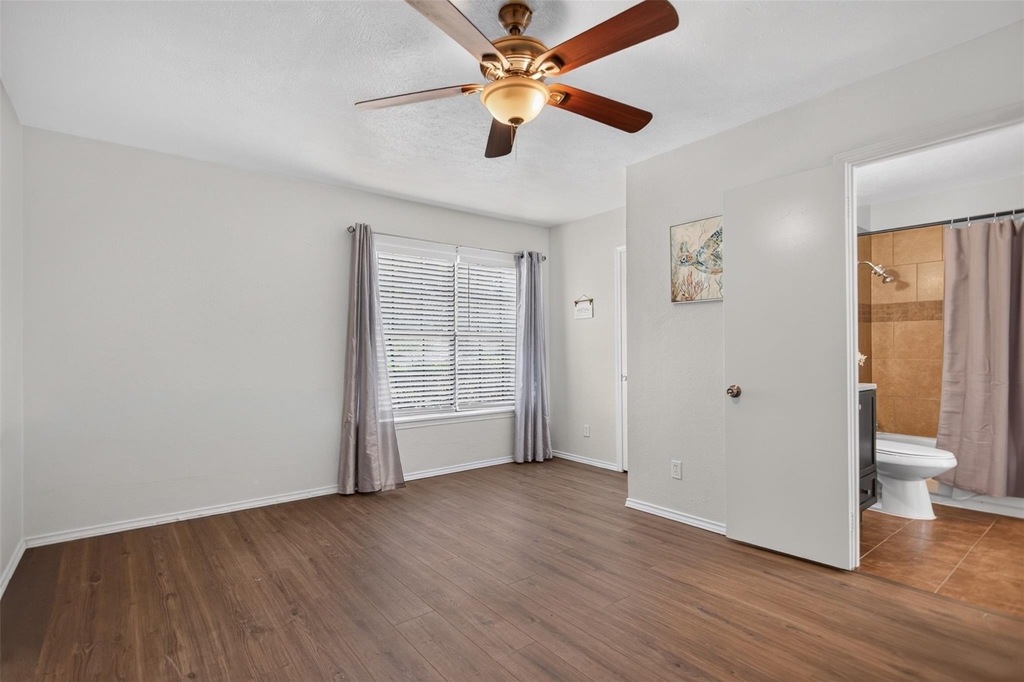 303 Liberty Place - Photo 12