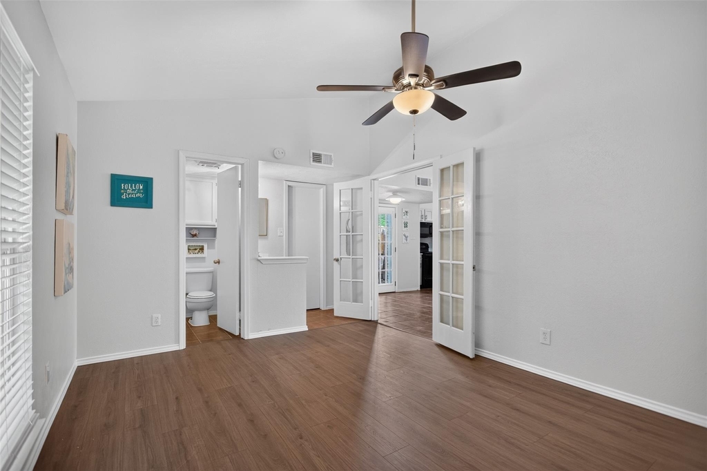 303 Liberty Place - Photo 6