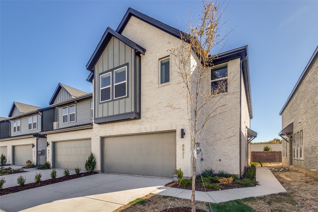 8821 Enclave Way - Photo 1
