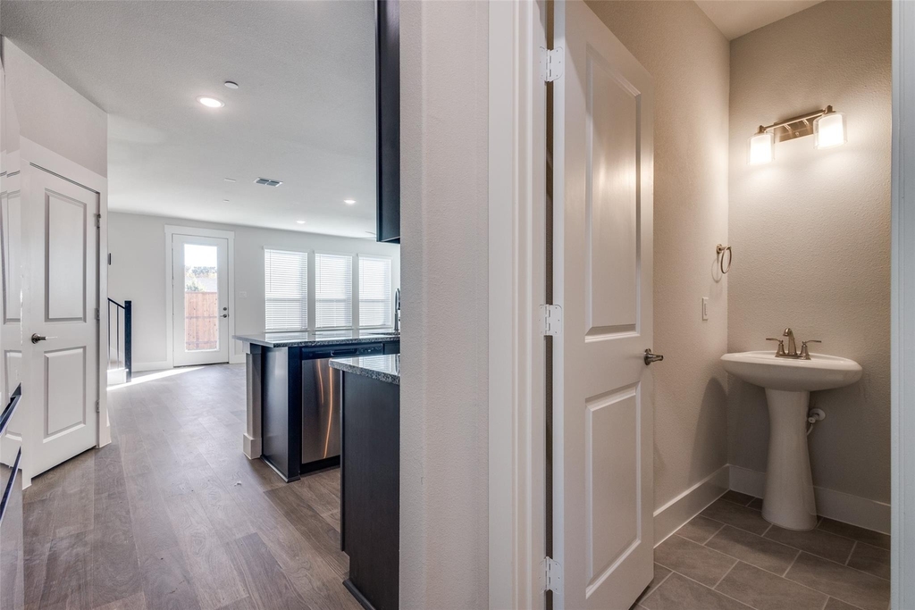 8821 Enclave Way - Photo 10