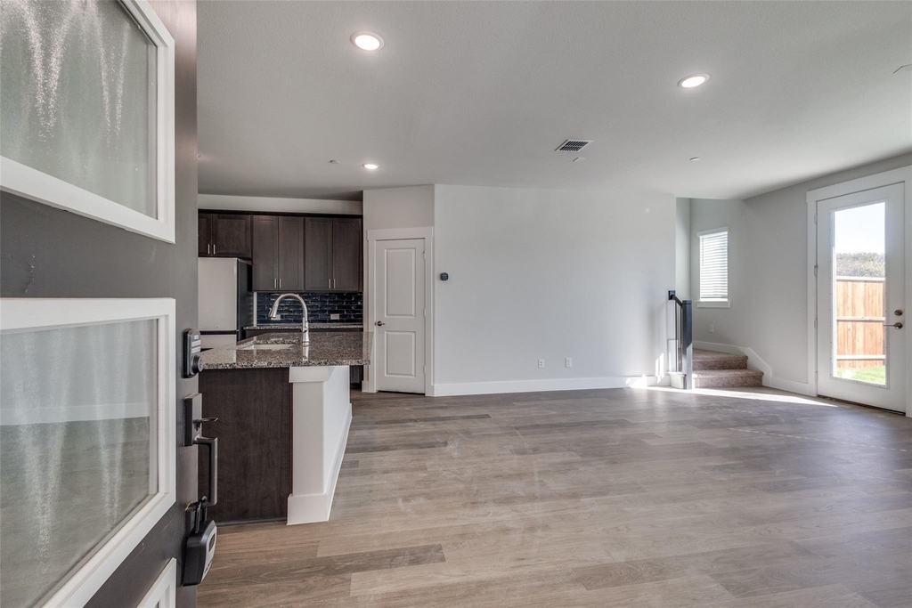 8821 Enclave Way - Photo 3