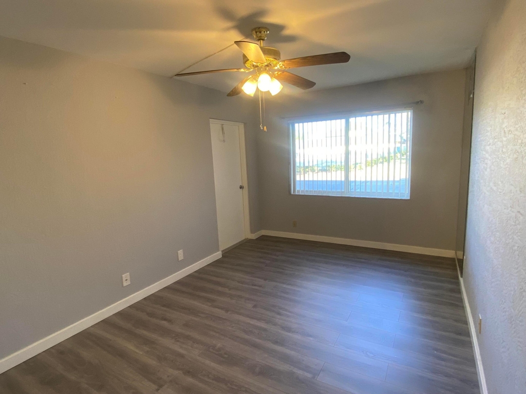 4140 Nw 90th Avenue - Photo 7
