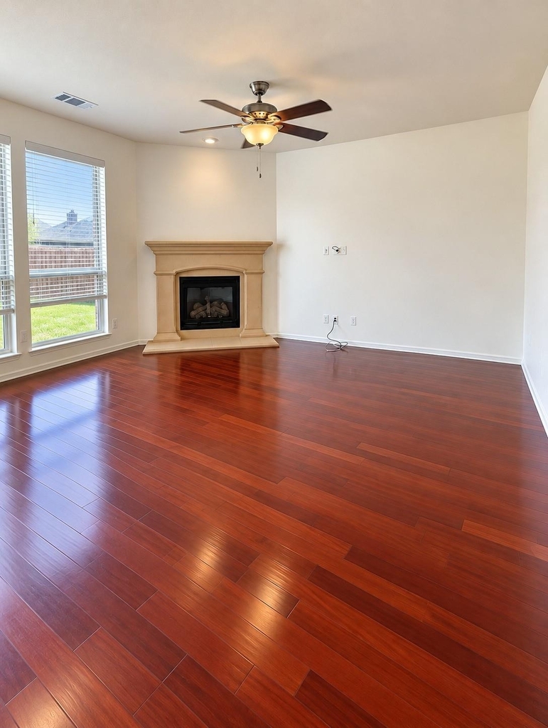 6344 Ferncreek Lane - Photo 4