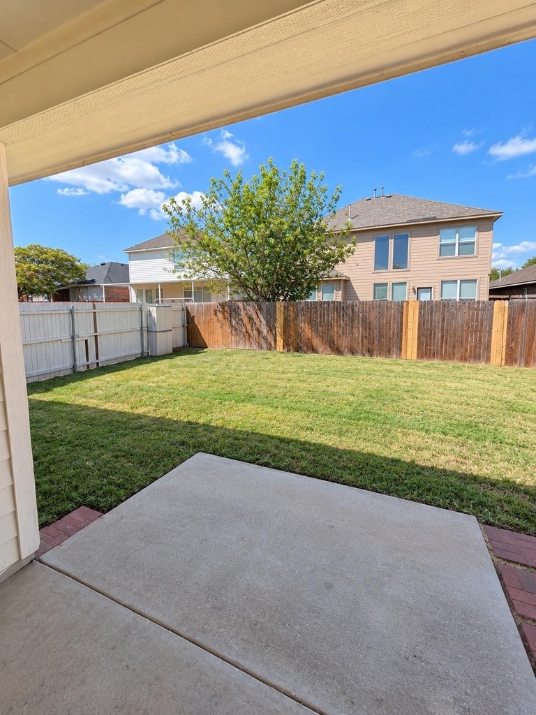 6344 Ferncreek Lane - Photo 20