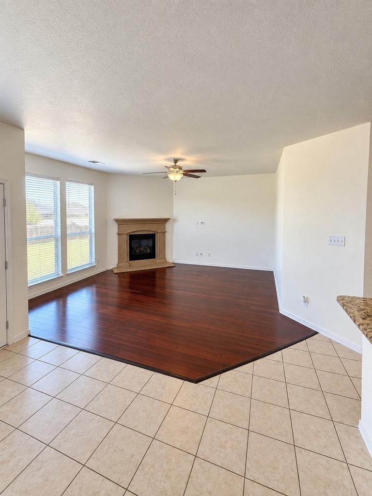6344 Ferncreek Lane - Photo 3
