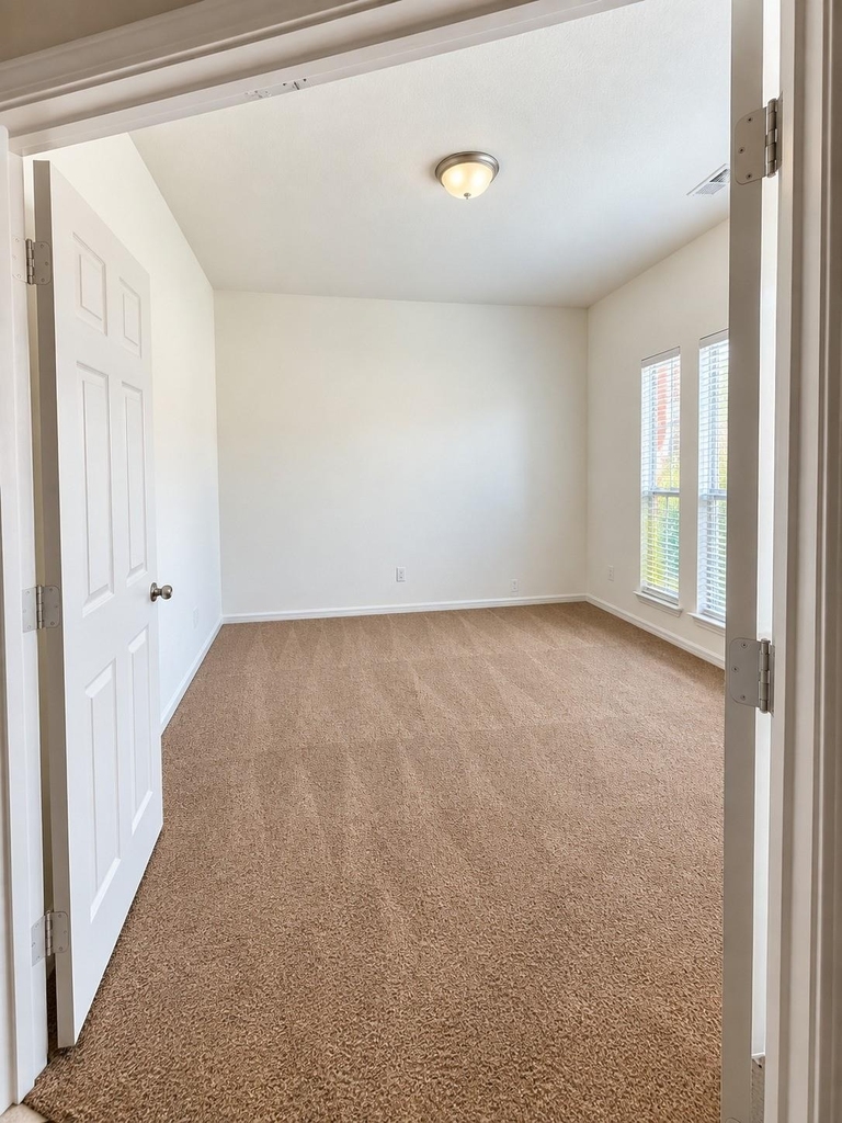 6344 Ferncreek Lane - Photo 12