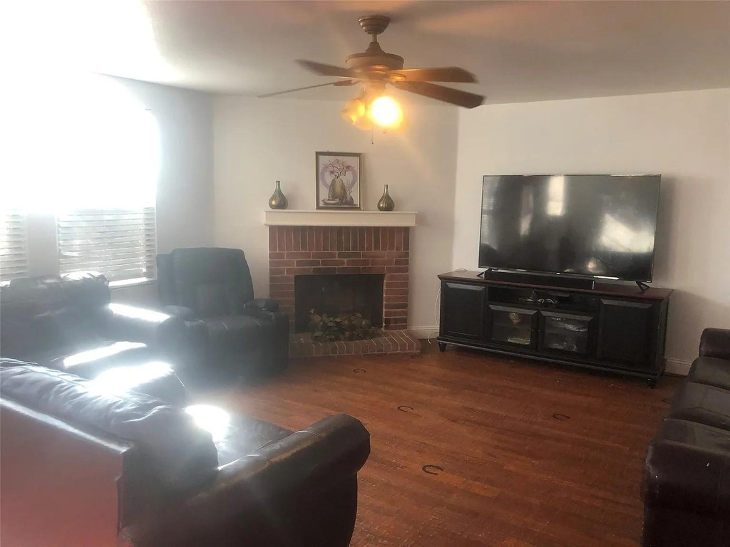 4309 Mayberry Lane - Photo 4
