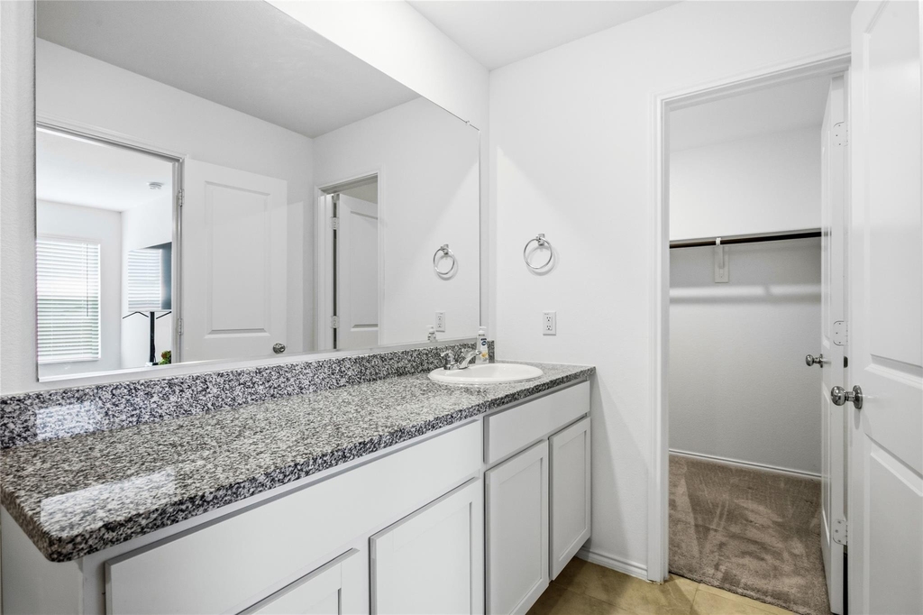 9609 Lightfoot Road - Photo 14