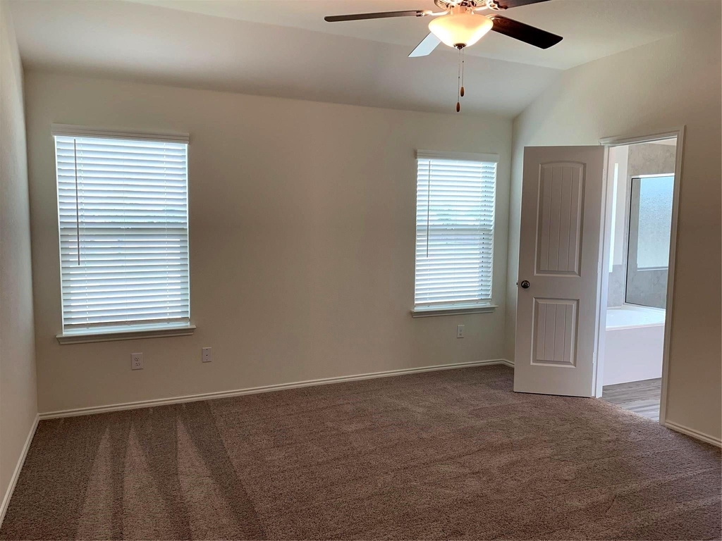 2449 Evening Stone Drive - Photo 11