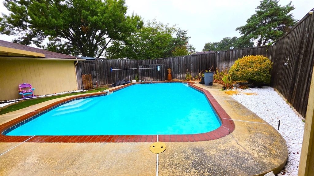 1821 Trowbridge Street - Photo 24