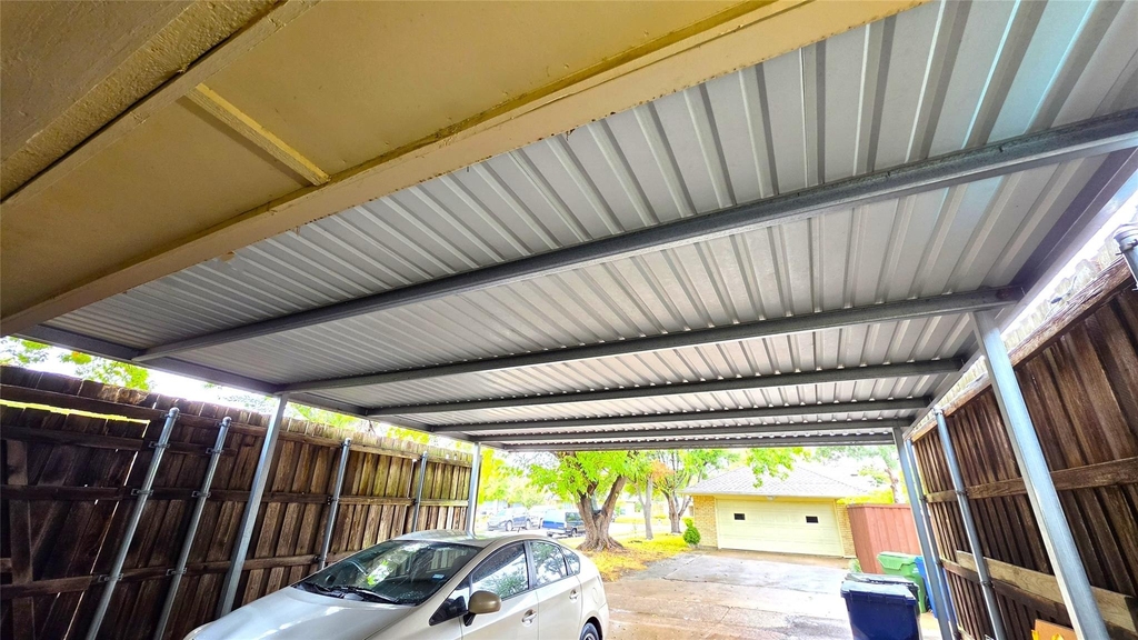 1821 Trowbridge Street - Photo 27