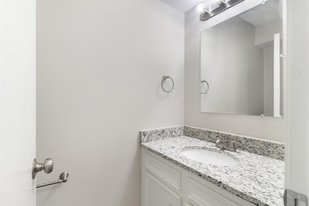 2179 Southern Place - Photo 28