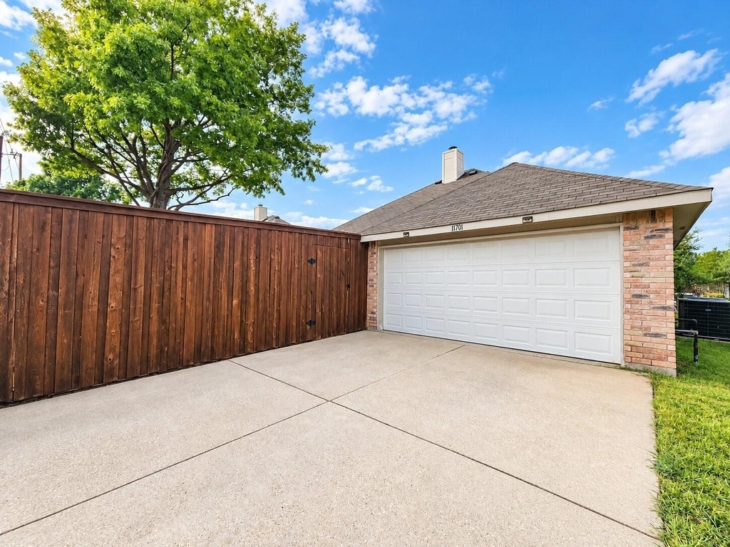 11701 Amber Valley Drive - Photo 17