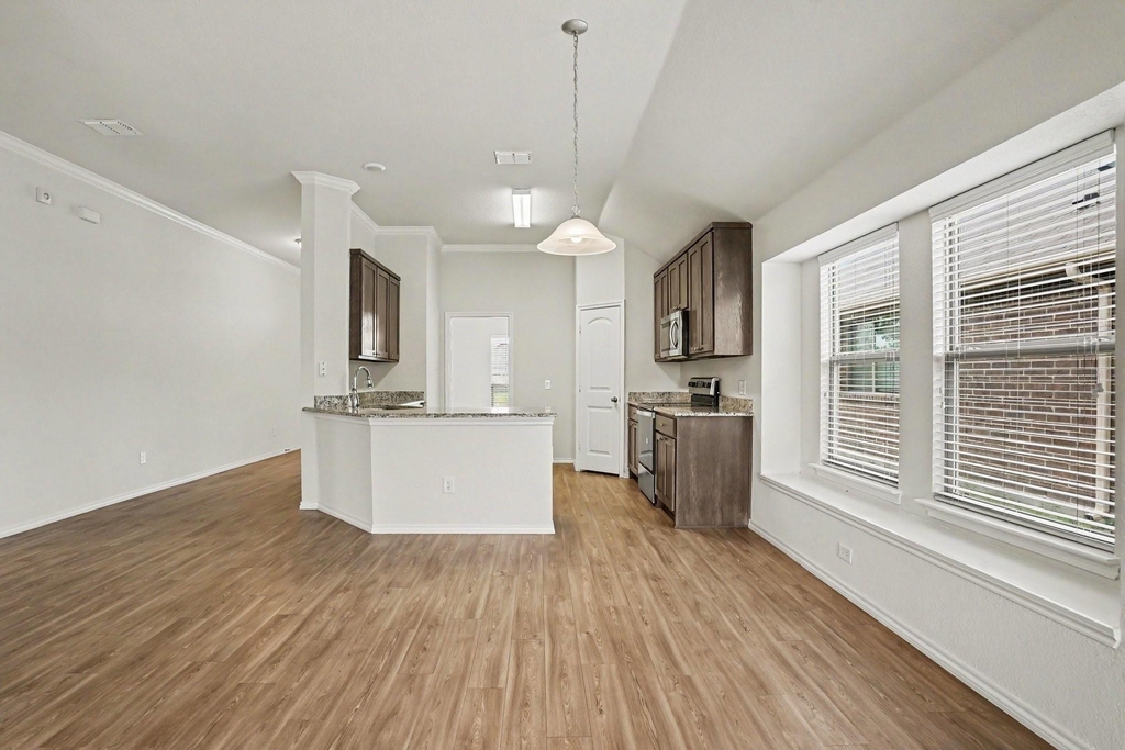 429 Tobin Drive - Photo 4