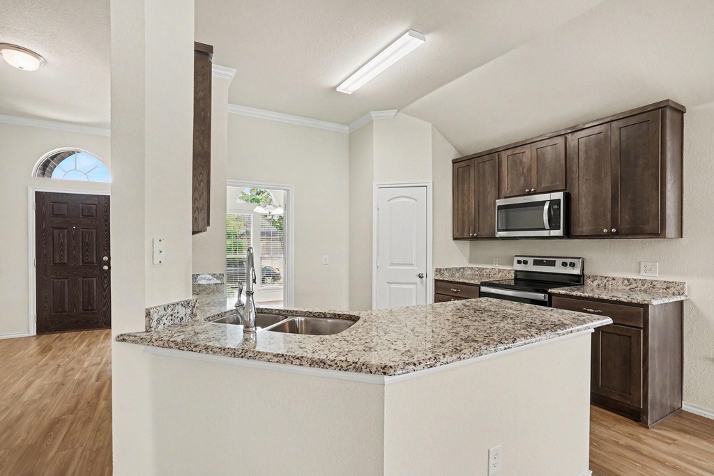 429 Tobin Drive - Photo 7