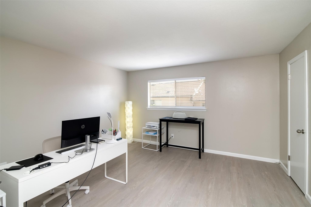 15924 Coolwood Drive - Photo 21