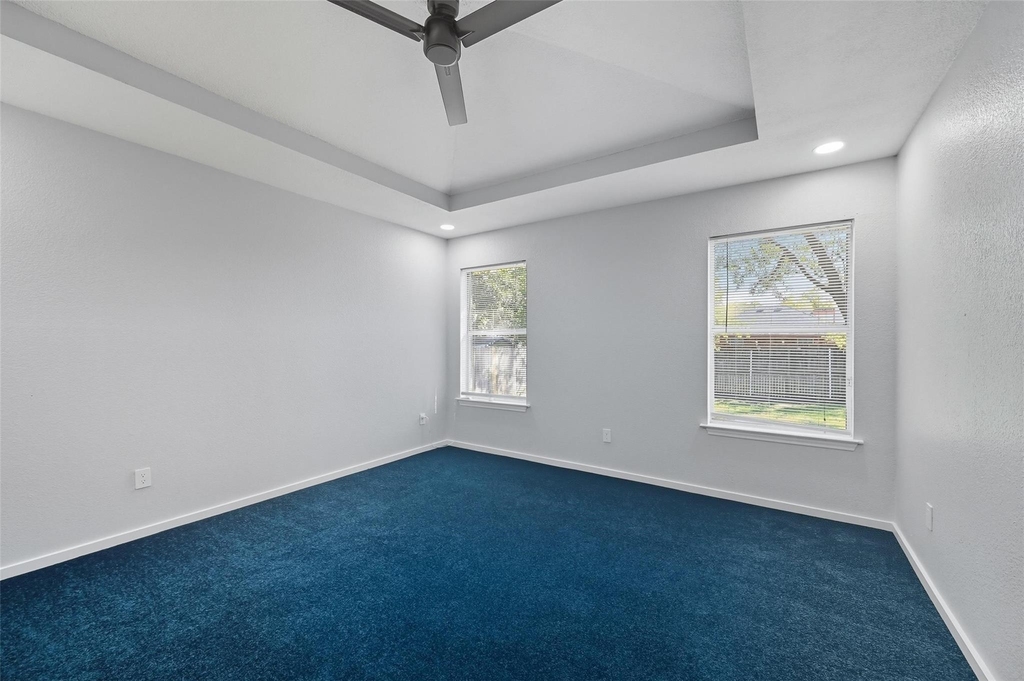 2507 Silvermeadow Lane - Photo 10