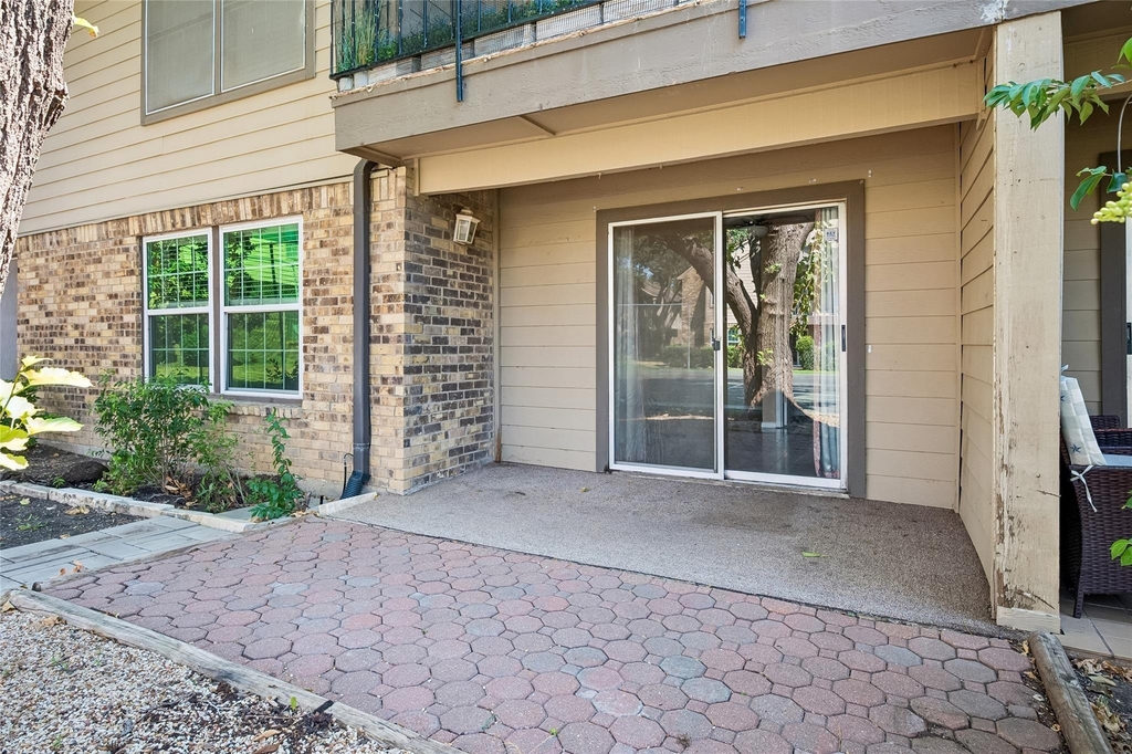 5300 Keller Springs Road - Photo 16