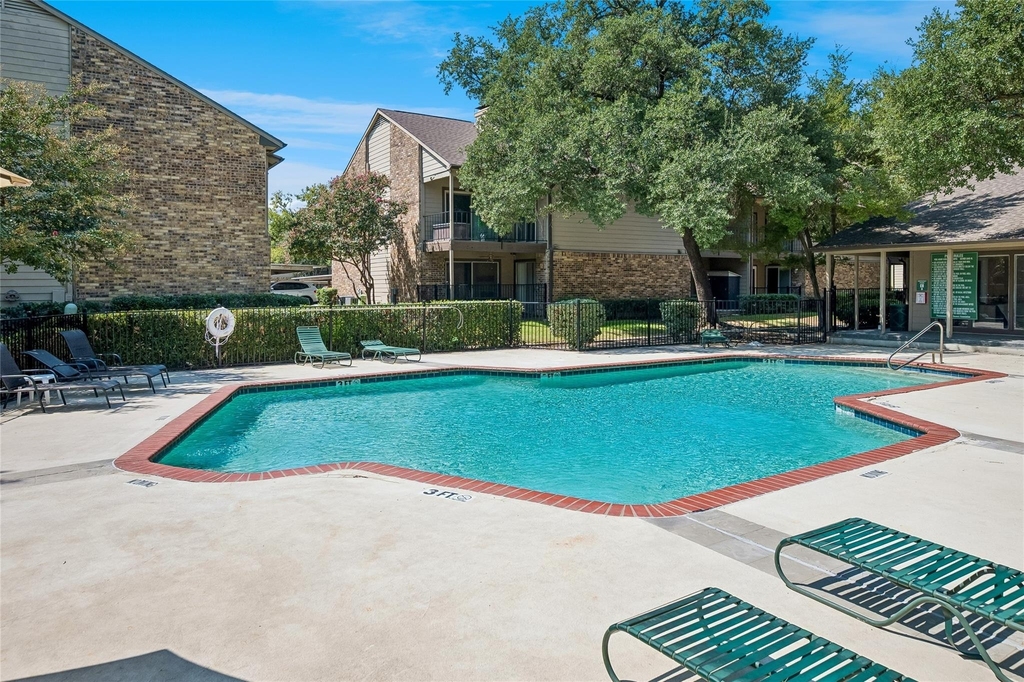 5300 Keller Springs Road - Photo 17