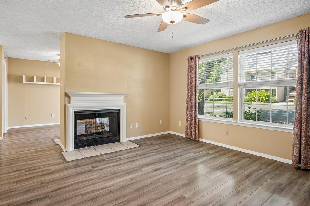 5300 Keller Springs Road - Photo 3