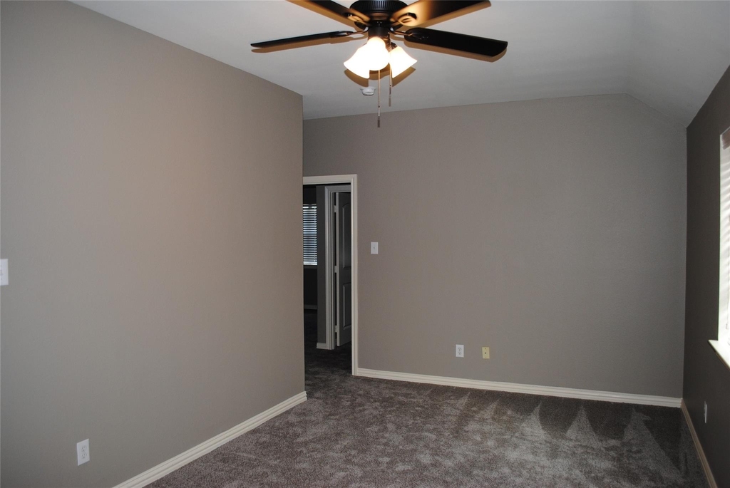 5108 Blackwood Drive - Photo 16
