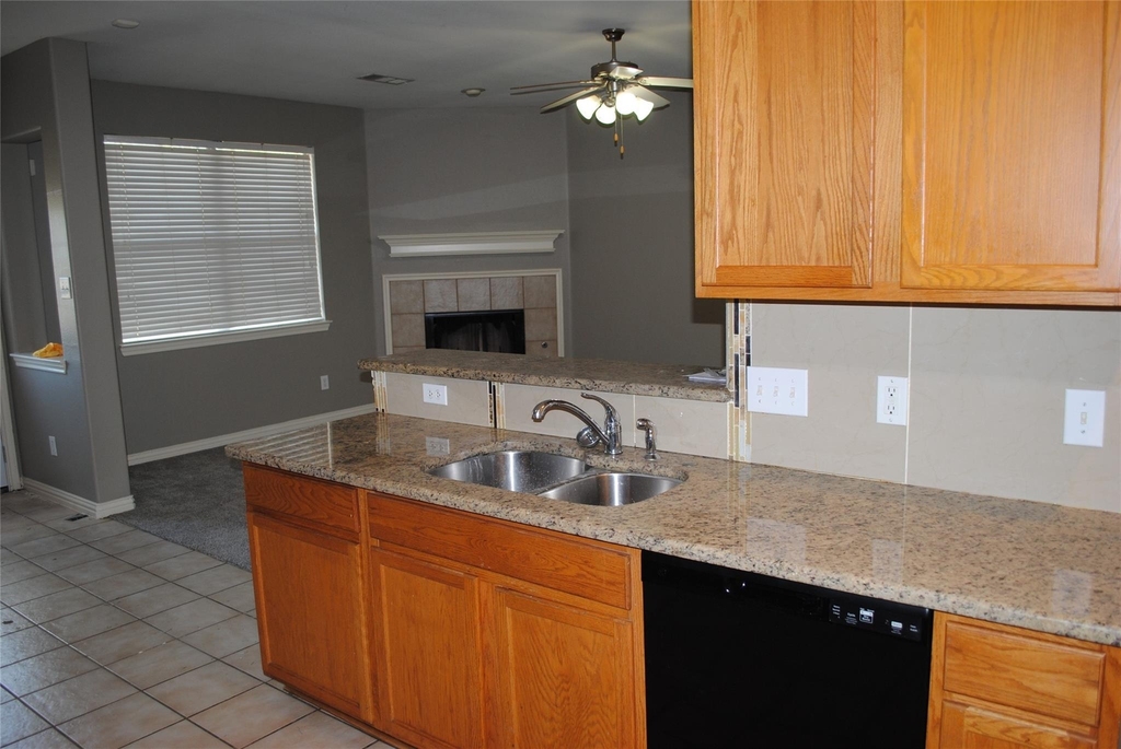 5108 Blackwood Drive - Photo 3
