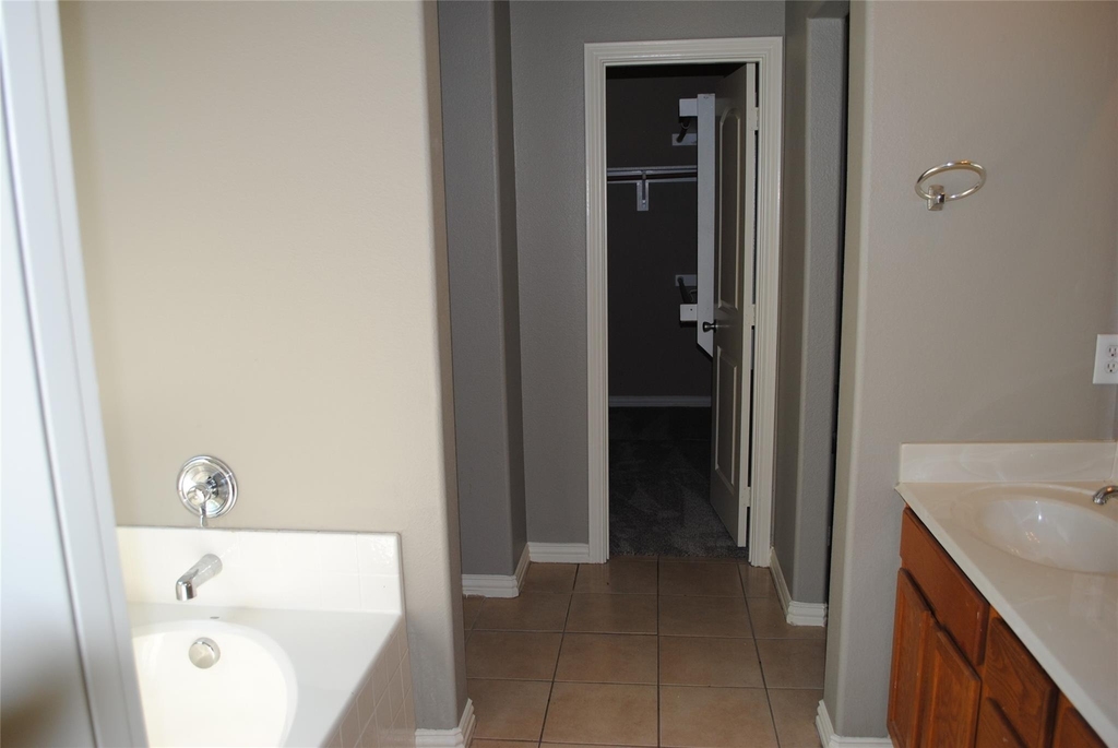 5108 Blackwood Drive - Photo 12