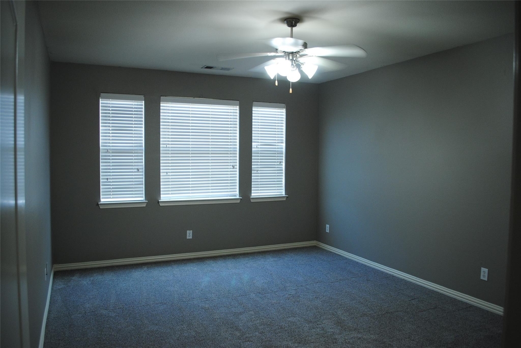5108 Blackwood Drive - Photo 11