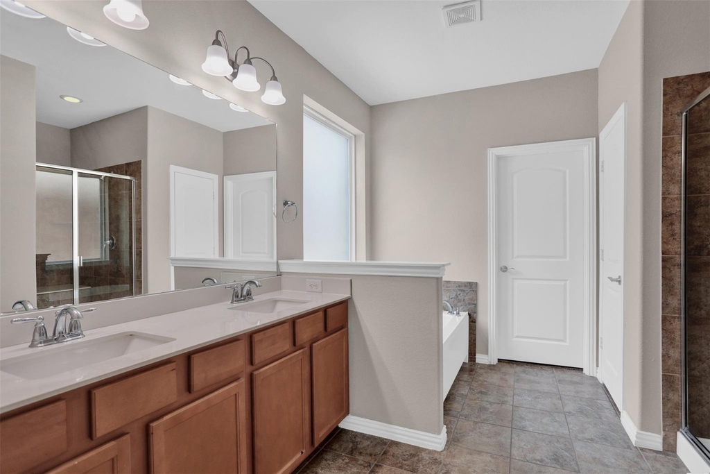 3713 Limousine Parkway - Photo 19