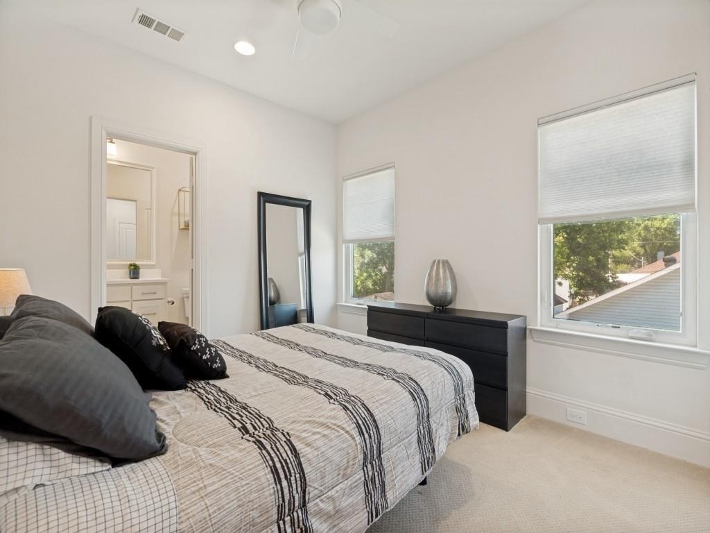 732 W 7th Street - Photo 20