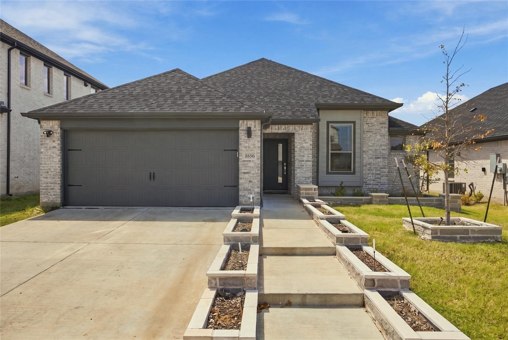 2826 Caroline Street - Photo 0
