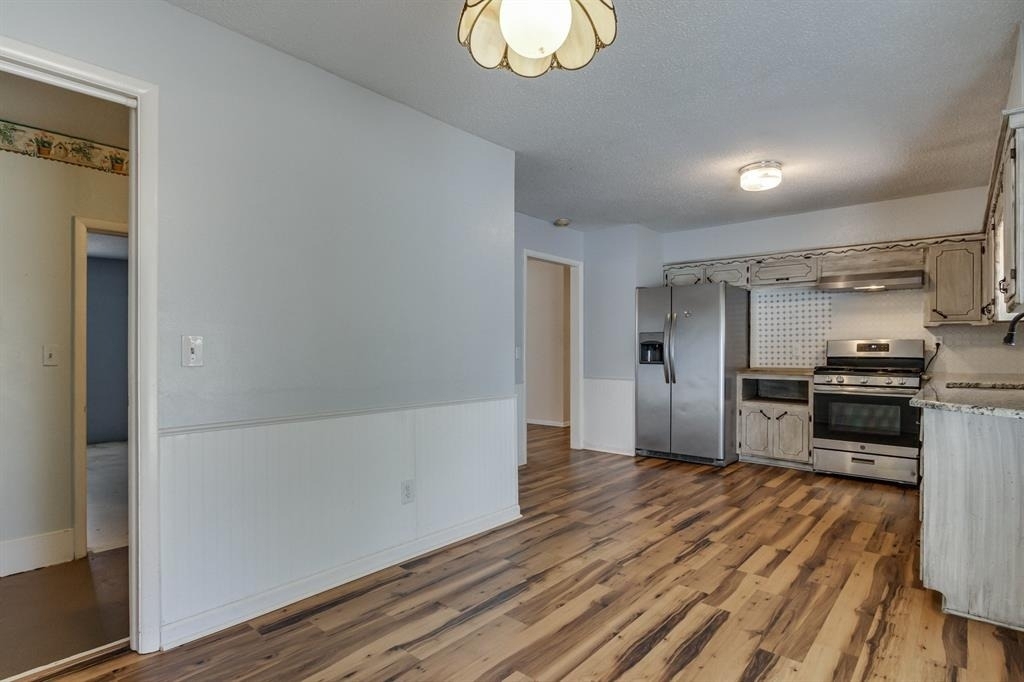 2105 Candy Lane - Photo 8